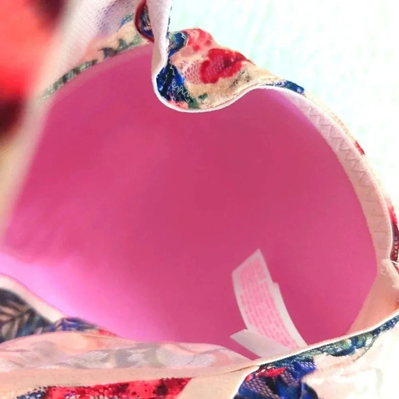 PINK Victoria’s Secret Floral Lace M-DD Bralette - Picture 9 of 11